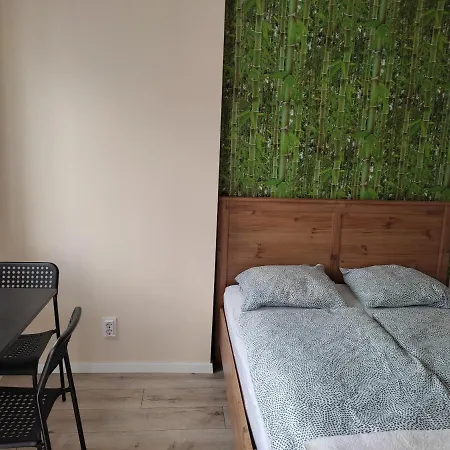 Bamboo Apartment *